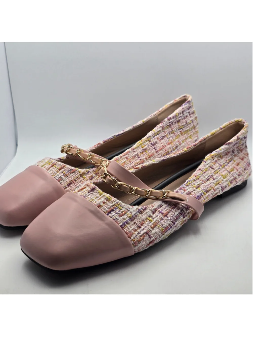 Women's Unbranded Tweed Flats with Gold Chain Detail, Pink, Size 11